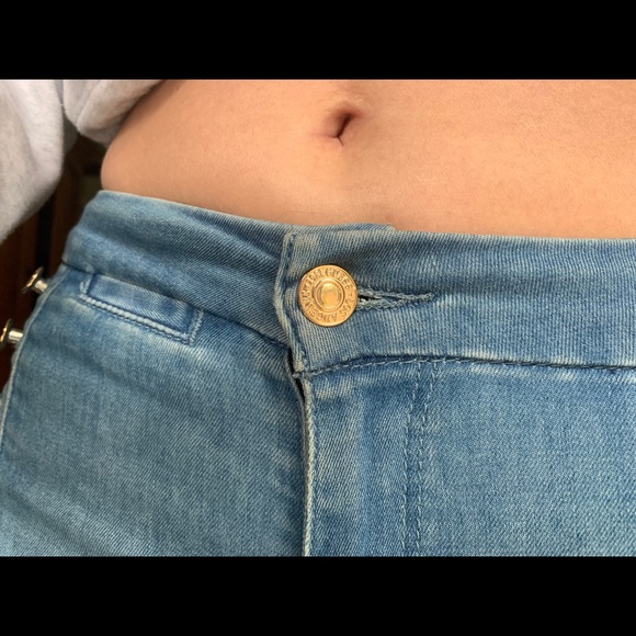 Sky blue jeans - Picture 5 of 11